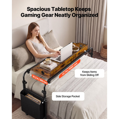 VEVOR Τραπέζι Κρεβατιού 1060 x 360 mm Κινητό Γραφείο Κρεβατιού με Περιστρεφόμενους Τροχούς, για Υπνοδωμάτιο, Σαλόνι, Γραφείο, Ρυθμιζόμενο Ύψος & Μήκος, Τροχαίο Τραπέζι με Πλαϊνή Θήκη Αποθήκευσης & Υπερυψωμένη Άκρη, Καφέ
