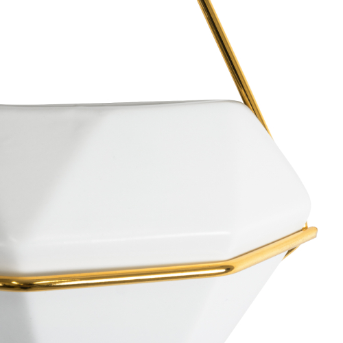 GloboStar® Artificial Garden LOUVRE 20533 Διακοσμητικό Κεραμικό Κασπώ Γλάστρα - Flower Pot Λευκό με Χρυσό Μ15 x Π8 x Υ24cm