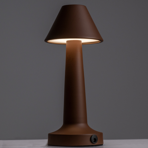 GloboStar® MOLLY 76519 Επαναφορτιζόμενο Επιτραπέζιο Φωτιστικό Πορτατίφ LED 1.5W 105lm 120° DC 5V IP44 Θερμό Λευκό 2700K Dimmable Καφέ Αλουμίνιο - Μ10 x Π10 x Υ23cm - 2 Xρόνια Εγγύηση