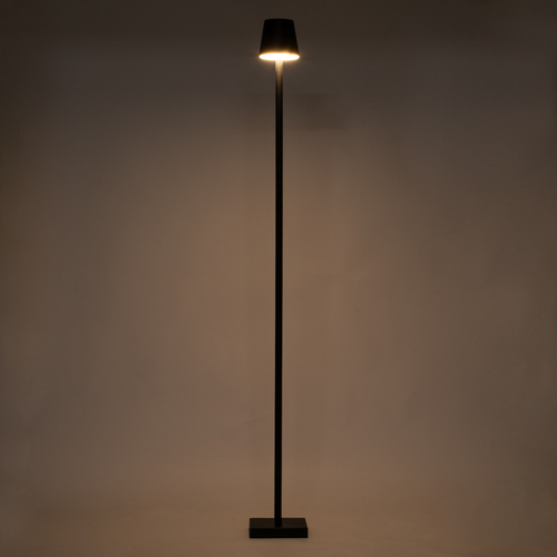 GloboStar® NEGA 60477 Μοντέρνο Επιδαπέδιο Φωτιστικό LED 2.2W 154lm 360° DC 5V IP44 Θερμό Λευκό 2700K Dimmable με Διακόπτη Αφής - Επαναφορτιζόμενο με Μπαταρία Li-ion 4000mAh - Μαύρο - Φ10 x Υ135cm - 2 Χρόνια Εγγύηση