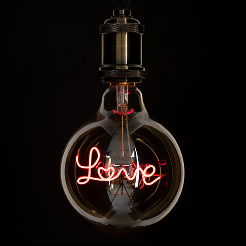 GLOBOSTAR® LOVE 99253 Λάμπα E27 G125 LED 2.4W 204lm 360° AC 220-240V IP20 Κόκκινο Dimmable - Filament Chip - Μελί - Μ12.5 x Π12.5 x Υ18cm - 3 Χρόνια Εγγύηση