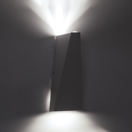 GLOBOSTAR® TRIANDE 60557 Μοντέρνο Φωτιστικό Τοίχου - Απλίκα LED 10W 1250lm 5°/60° AC 220-240V Αδιάβροχο IP65 Ψυχρό Λευκό 6000K - Bridgelux COB Chip & TÜV SÜD Driver - Λευκό Ματ - Μ8.5 x Π8.5 x Υ20cm - 5 Χρόνια Εγγύηση