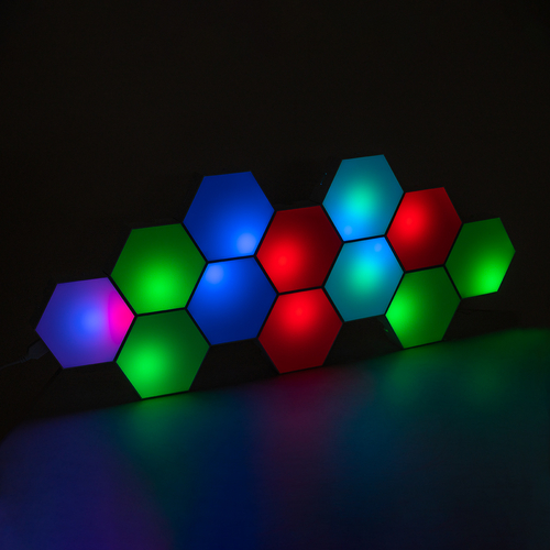 GloboStar® DIGIOCTA 90449 Σετ 12 Ψηφιακων LED RGB Φωτιστικών Κυψελών με Ψηφιακό Controller με WiFi Smart APP & Ασύρματο Χειριστήριο RF 2.4Ghz - LED SMD 5050 18W/Σετ 168PIXEL/Σετ 1440lm/Σετ 120° DC 5V με USB 2.0 IP20 Πολύχρωμο RGB - Dimmable - Μ10.5 x Π10.5 x Υ3cm Ανά Κυψέλη - 2 Χρόνια Εγγύηση