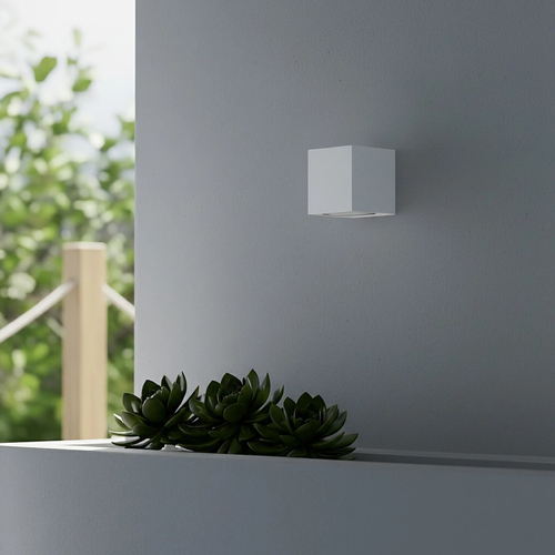 kelvo® BURANO KLV-101-0020 Φωτιστικό Τοίχου / Απλίκα για Λάμπα MR16 με Ντουί GU10 AC 220-240V Αδιάβροχο IP65 - Λευκό Ματ - Μ8 x Π8 x Υ7cm