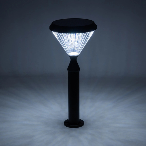 GLOBOSTAR® VEGGIE 90522 Φωτιστικό Κολωνάκι Κήπου LED 10W 500lm 120° με Ενσωματωμένο Φωτοβολταϊκό Panel 6V 2W & Επαναφορτιζόμενη Μπαταρία Li-ion 3.2V 6000mAh με Αισθητήρα Ημέρας-Νύχτας Αδιάβροχο IP65 Ψυχρό Λευκό 6000K - Sanan SMD Chip - Μαύρο - Μ26 x Π26 x Υ60cm - 2 Χρόνια Εγγύηση