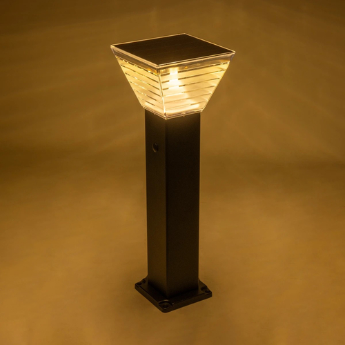 GLOBOSTAR® VEGGIE 90524 Φωτιστικό Κολωνάκι Κήπου LED 10W 500lm 120° με Ενσωματωμένο Φωτοβολταϊκό Panel 6V 2W & Επαναφορτιζόμενη Μπαταρία Li-ion 3.2V 6000mAh με Αισθητήρα Ημέρας-Νύχτας Αδιάβροχο IP65 All in One CCT 6000K-4500K - Sanan SMD Chip - Μαύρο - Μ19.5 x Π19.5 x Υ60cm - 2 Χρόνια Εγγύηση