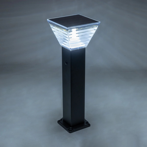 GLOBOSTAR® VEGGIE 90524 Φωτιστικό Κολωνάκι Κήπου LED 10W 500lm 120° με Ενσωματωμένο Φωτοβολταϊκό Panel 6V 2W & Επαναφορτιζόμενη Μπαταρία Li-ion 3.2V 6000mAh με Αισθητήρα Ημέρας-Νύχτας Αδιάβροχο IP65 All in One CCT 6000K-4500K - Sanan SMD Chip - Μαύρο - Μ19.5 x Π19.5 x Υ60cm - 2 Χρόνια Εγγύηση