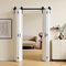 Πόρτα Αχυρώνα VEVOR Δίπτυχη, 1219 x 2134 mm, Πόρτες Ντουλάπας MDF με Διπλό Πτυσσόμενο Συρόμενο Πόρτας, Συμπεριλαμβάνεται Κιτ Εξοπλισμού, Σχεδιασμός Πλαισίου H που Εξοικονομεί Χώρο, Προσυναρμολογημένα Πάνελ για Υπνοδωμάτιο, Καθιστικό και Διαχωριστικό Δωματίου, Λευκό